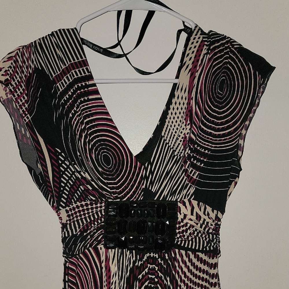 Bisou Bisou Black and White Sheath Dress with Flutter Cap Sleeves - Picture 3 of 7